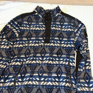 Patterned fleece quarter button up from Alpine